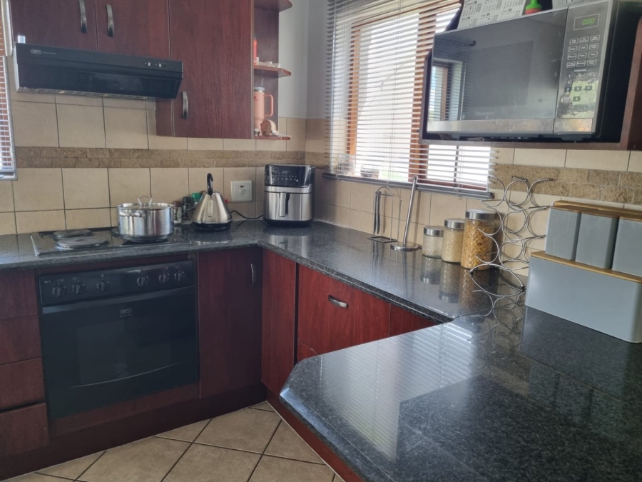 3 Bedroom Property for Sale in Hillside Free State
